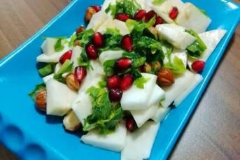 Soslu Kereviz Salatası Tarifi