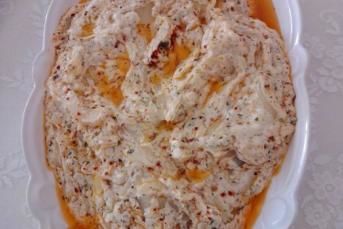 Hatay Usulü Tuzlu Yoğurtlu Meze
