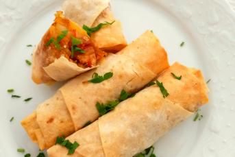 Döner Tadında Tavuklu Börek