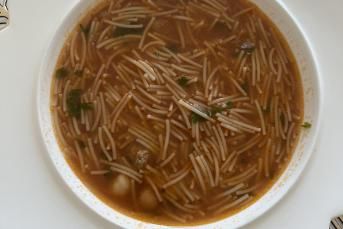 Şehriye Çorbası Tarifi (İçinizi Isıtacak)