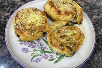 Ispanaklı Gül Börek Tarifi (Lezzeti Sosunda)