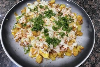 Kahvaltılık Patatesli Kaşarlı Yumurta