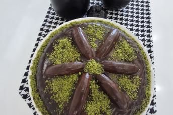 Çikolatalatı Muzlu Pasta Tarifi