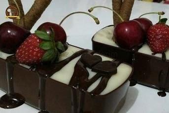 Çikolata Kasesinde Oreolu Puding