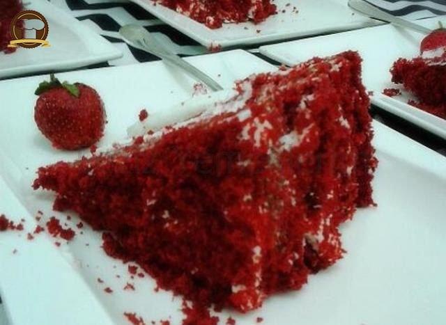 Red Velvet Cake (Kırmızı Kadife Kek)