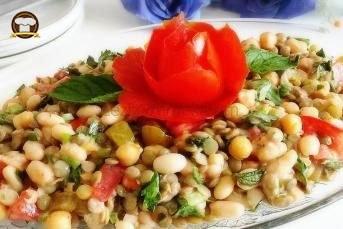 Bakliyat Salatası