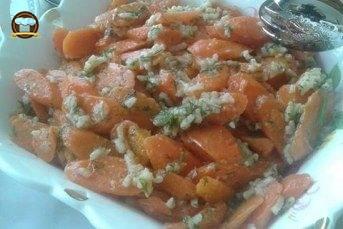 Zeytinyağlı Havuç Salatası