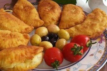 Peynirli Çiğ Börek