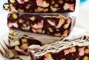 Marshmallowlu Çikolatala Dilimleri