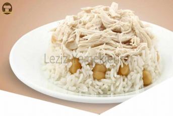 Tavuklu Nohutlu Pilav (Nohut Pilav)