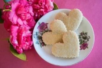 Gülsulu Romantik Kurabiye