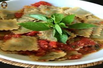 Domates Soslu Ispanaklı Ravioli