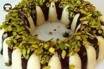 Prenses Tacında Sütlü İrmik Tatlısı