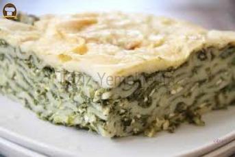 Ispanaklı Ve Pastırmalı Fırın Makarna