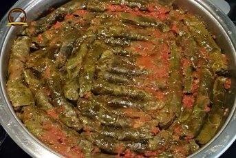 Zeytinyağlı Yaprak Sarma Yapılışı