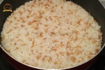 Şehriyeli Pirinç Pilavı