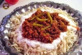 Enfes Kıymalı Yoğurtlu Erişte (Erişte Nazik)