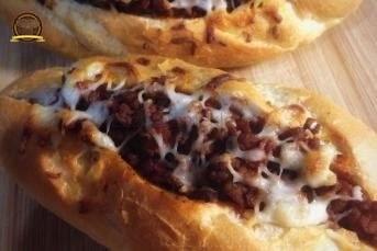 Dışı Çıtır İçi Yumuşacık Kıymalı Baget Ekmek