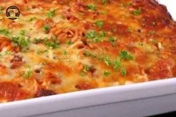 Domatesli Kremalı Fırında Makarna