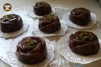 Pekmezli Cevizli Muhallebi