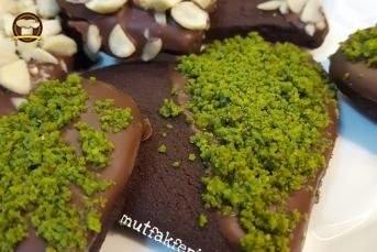 Çikolatalı Kalp Kurabiye