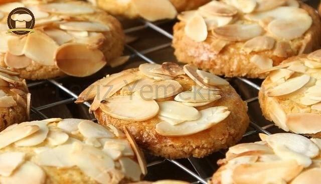 Bademli Kurabiye Leziz Yemeklerim