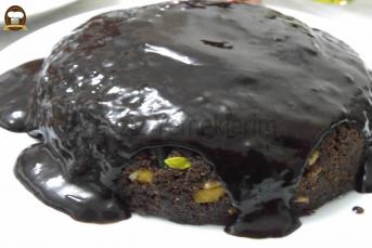 Antep Fıstıklı Islak Kek