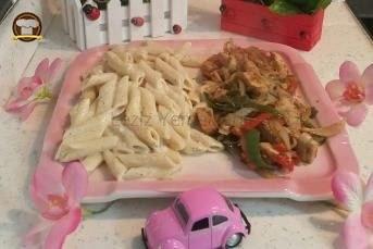 Sebzelı Tavuklu Kremalı Penne