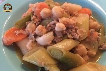 Kıymalı Nohutlu Pırasa