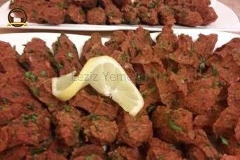 Urfa Usulü Etli Çiğ Köfte