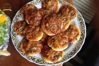 Fırında Minik Pizzalar