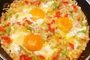 Bol Vitaminli Soğanlı Yumurta