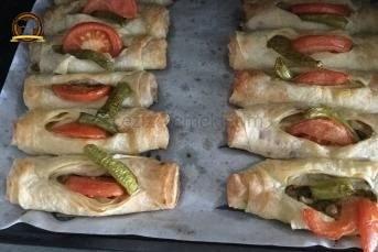 Mantarlı Karnıyarık Börek