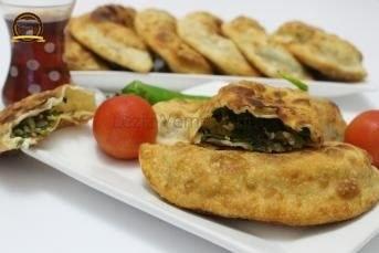 Ispanaklı Çi Börek