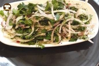 Soğan Salatası Tarifi