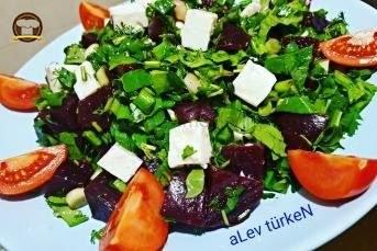 Pancar Turşusu Salatası