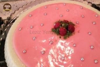 Tart Kalıbında Sütlü İrmik Tatlısı