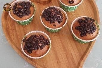 Yumurtasız Damla Çikolatalı Muffin Kekler