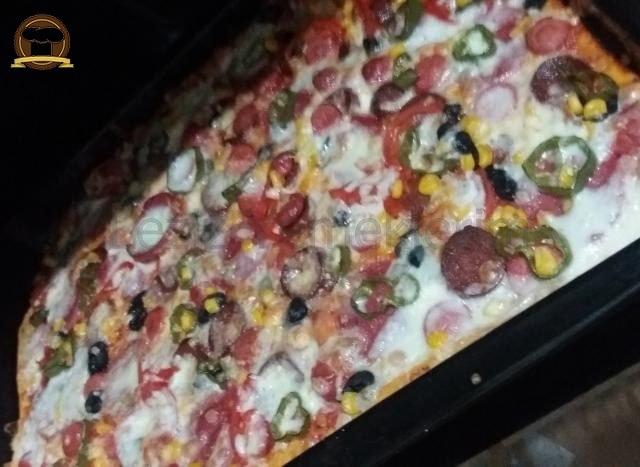 Ev Yapımı Pizza