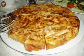 Kabaklı Börek