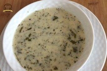 Otlu Yoğurt Çorbası