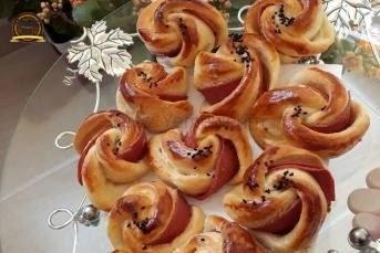 Salamlı Gül Poğaça