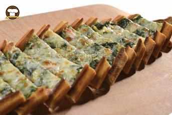 Kepekli Ve Ispanaklı Pide