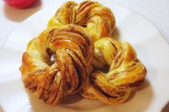 Mayasız Haşhaşlı Mini Çelenk Çörek