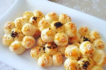 Harika Tuzlu Çiçek Kurabiye