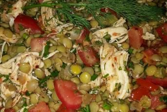 Tavuklu Yeşil Mercimek Salatası