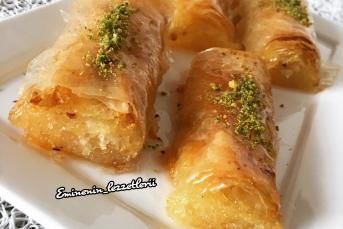 Baklava Yufkasında İrmikli Rulo Baklava