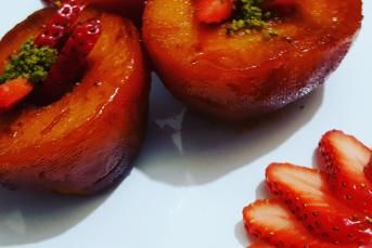 Aromalı Ve Çilekli Ayva Tatlısı