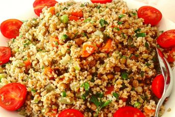 Yeşil Mercimekli Bulgur Salatası