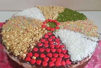 Çikolatalı Pasta Nasıl Yapılır